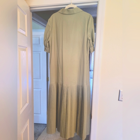 NWT Elie Tahari Pistachio Green Pleated Midi Dress - Picture 3 of 6